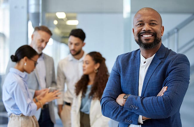 15 Characteristics of a Good Leader